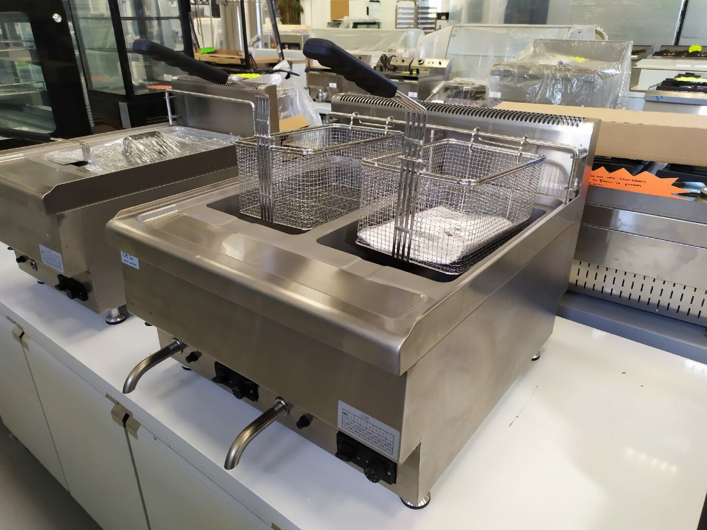 Friteuse gaz 650 - 2 x 10 litres – Image 6