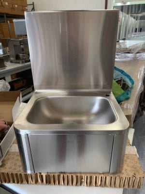 LAVE-MAINS À COMMANDE FÉMORALE