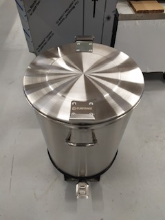 POUBELLE À PÉDALE 100L EN INOX