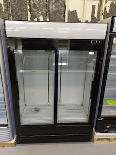 VITRINE A BOISSON GRAND VOLUME PORTE COULISSANTE 880L