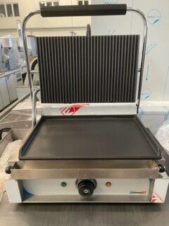 GRILL PANINI PLAQUES RAINURÉE - LISSE