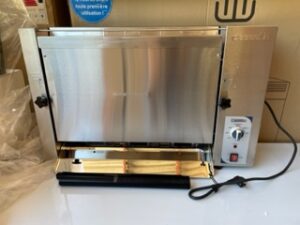 TOASTEUR VERTICAL 900