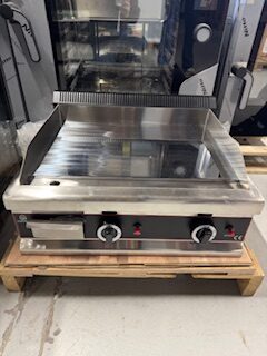 Plancha/Plaque à Snacker à gaz 2 feux revêtement Chrome à Poser 650/575 mm